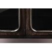 DENZA - Mueble industrial de acero negro patinado en zoom 